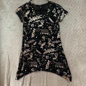 Love Womens Small Tunic Top Black Short Sleeve Savage Thick Graffiti Print